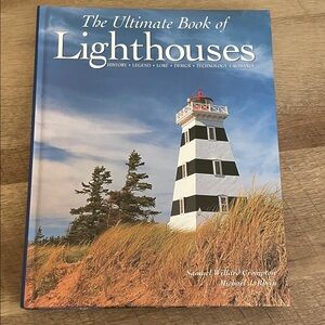 The Ultimate Book of Lighthouses - Hardcover